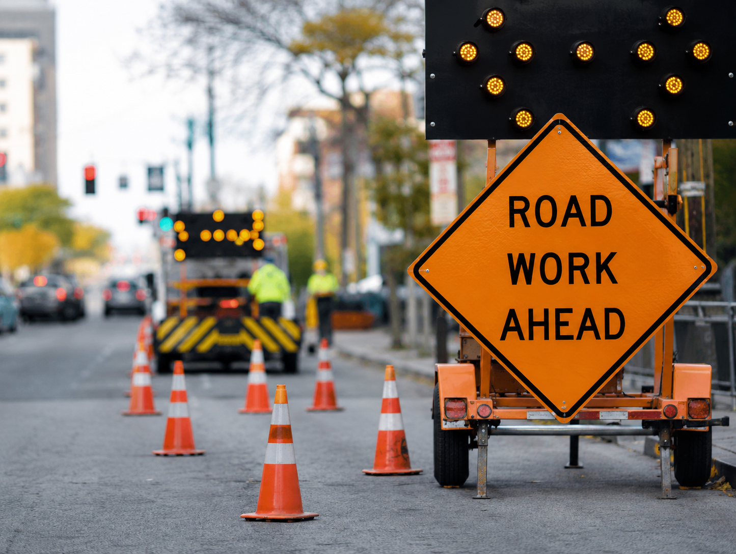 23 West traffic control crew managing a live work zone